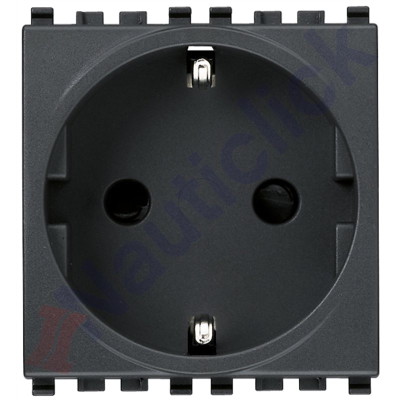 SICURY SOCKET OUTLET 2P+T